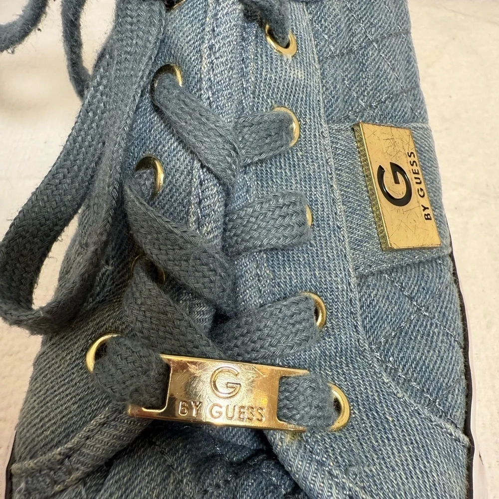 Guess stylish comfortable